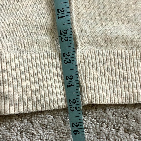 Gap cardigan NEW WITH TAGS al ight tan color size M - Picture 9 of 9